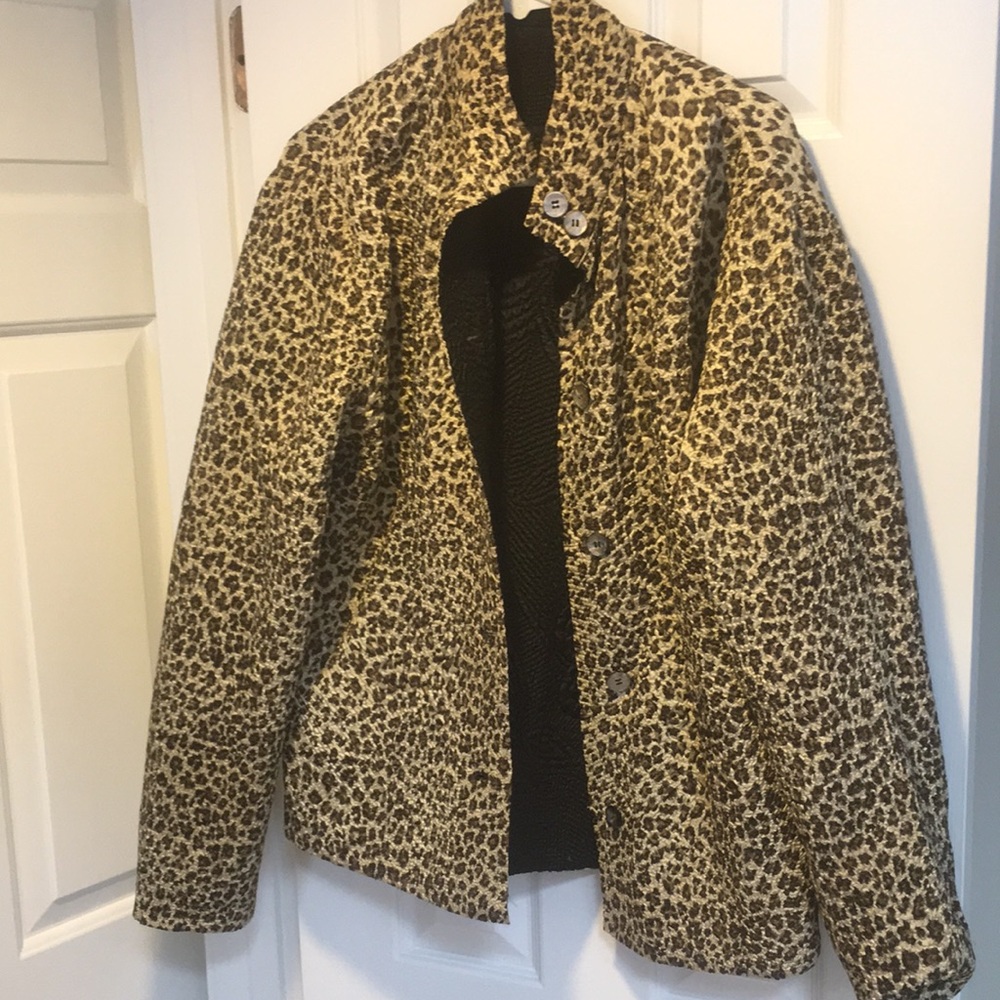 Lightweight reversible jacket - Picture 3 of 6